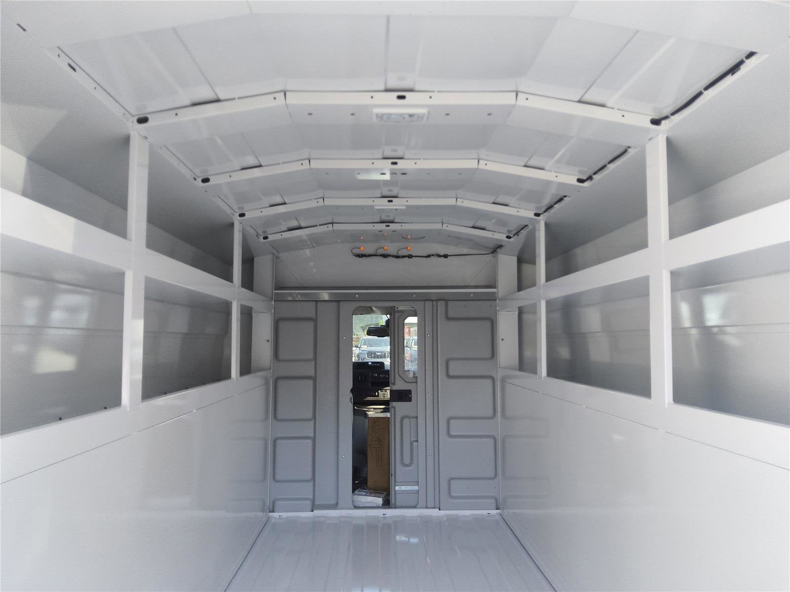 2026 Ford E-Series Cutaway Base