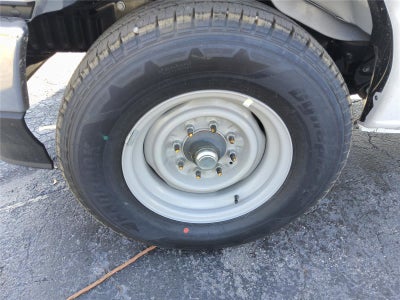 2026 Ford E-Series Cutaway Base