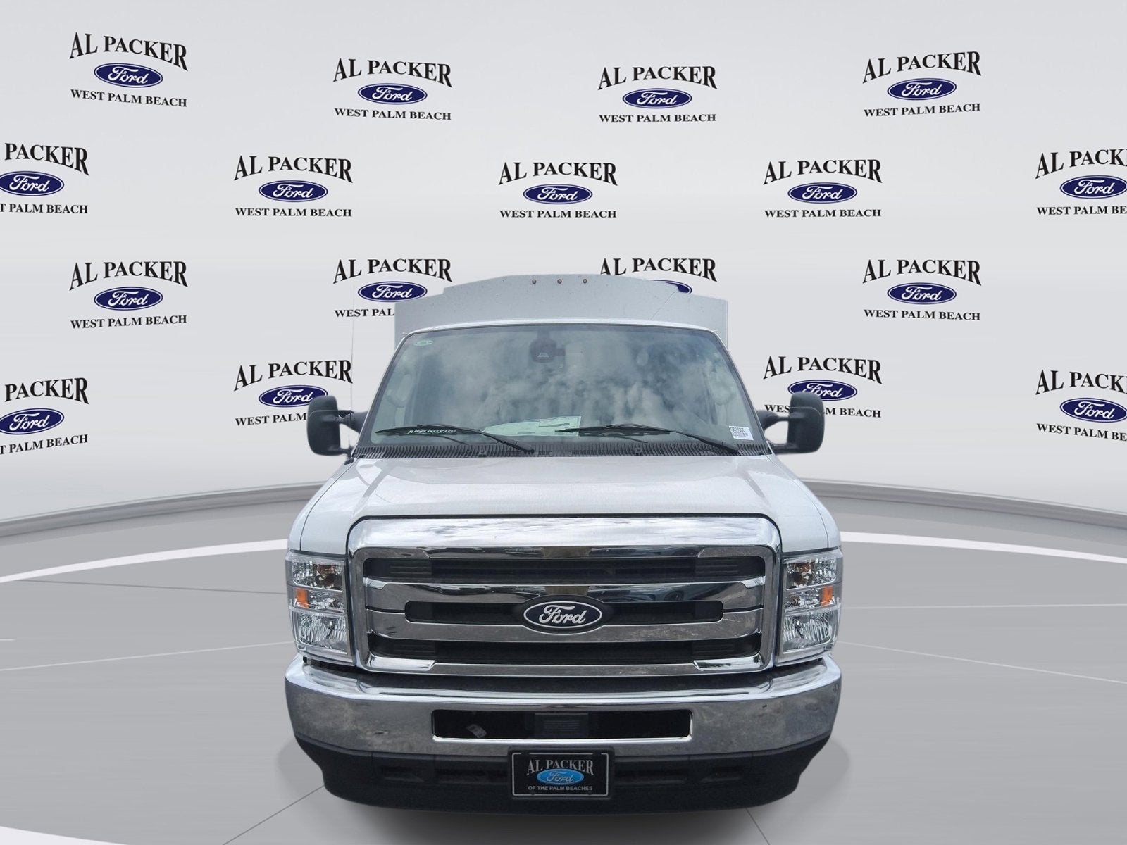 2026 Ford E-Series Cutaway Base
