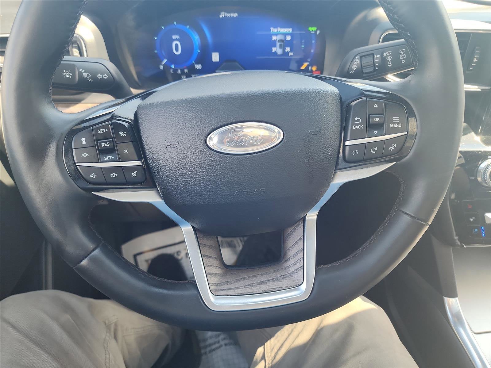 2023 Ford Explorer Platinum