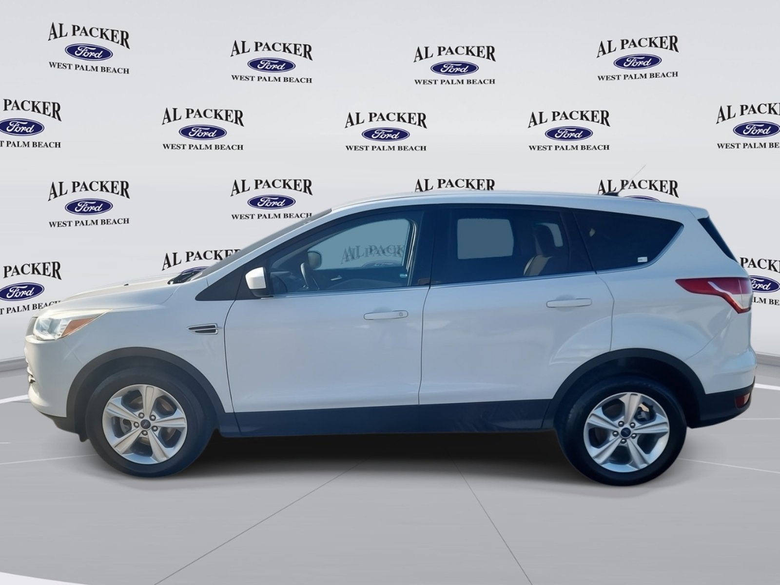 Used 2014 Ford Escape SE with VIN 1FMCU0GX0EUC73228 for sale in Royal Palm Beach, FL