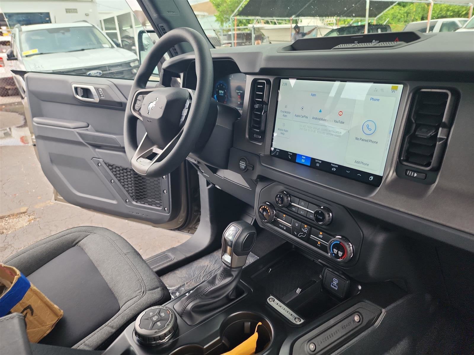 2025 Ford Bronco Base