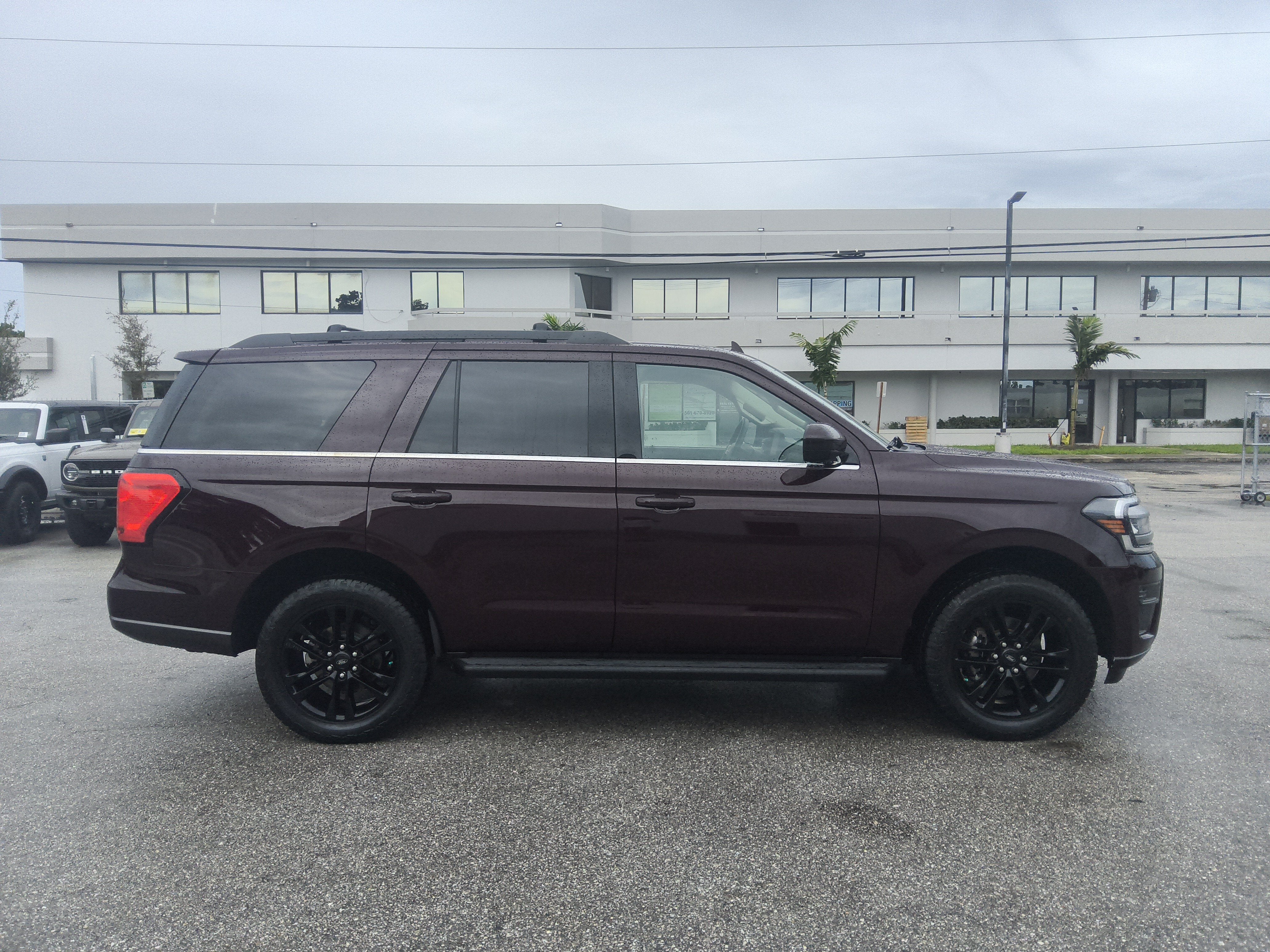 2024 Ford Expedition XLT