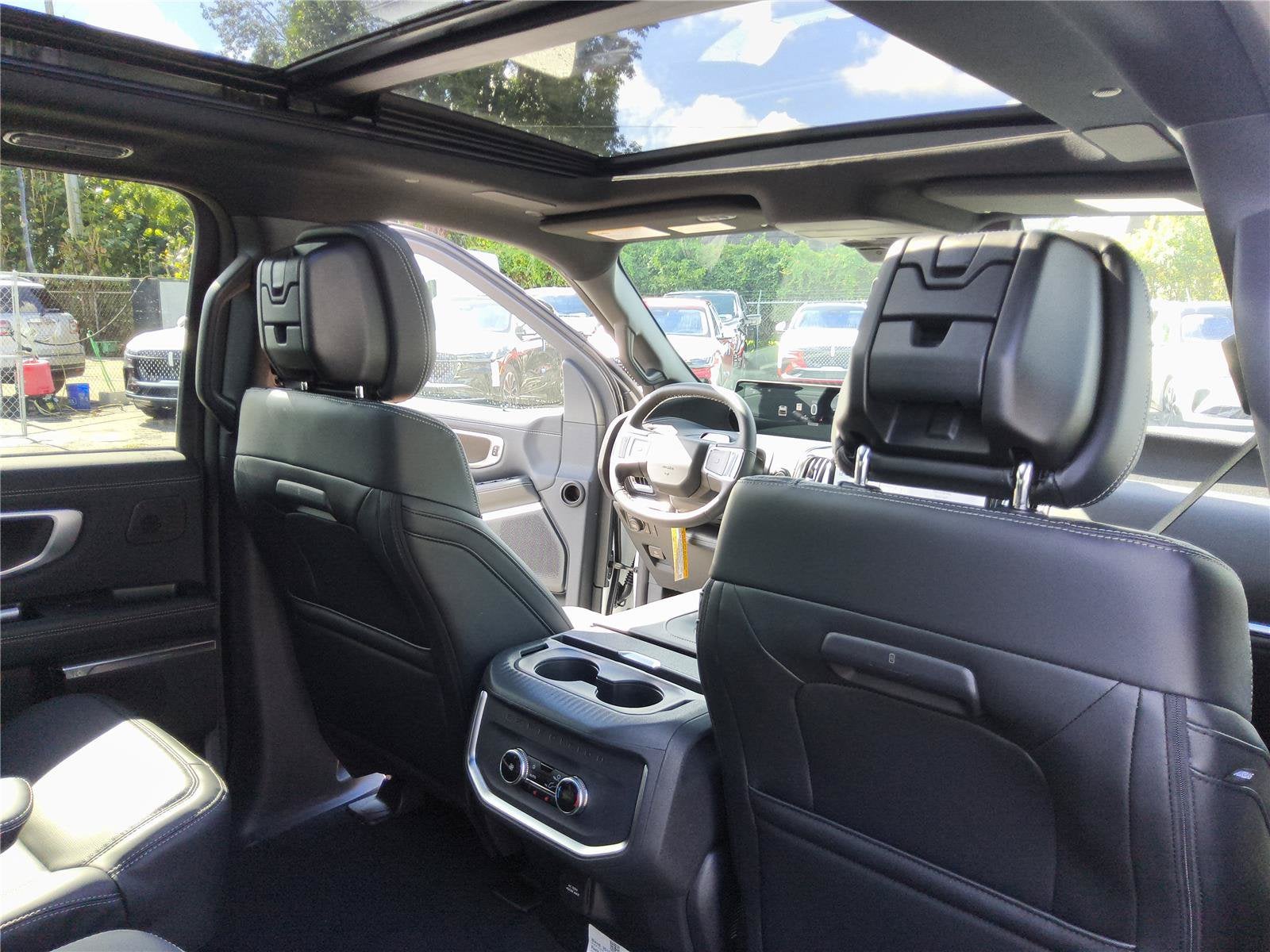 2027 Ford Expedition Platinum