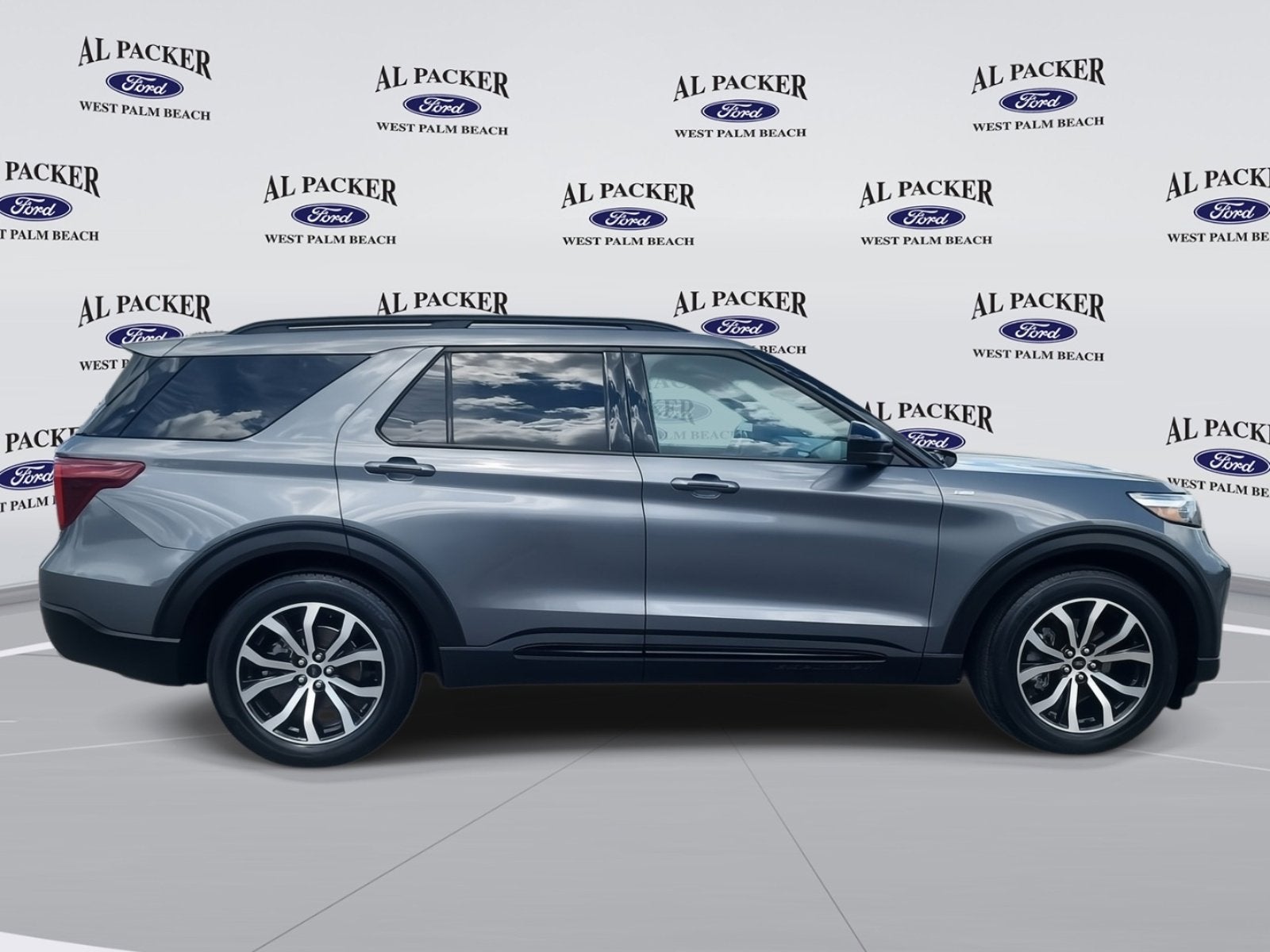 2022 Ford Explorer ST-Line