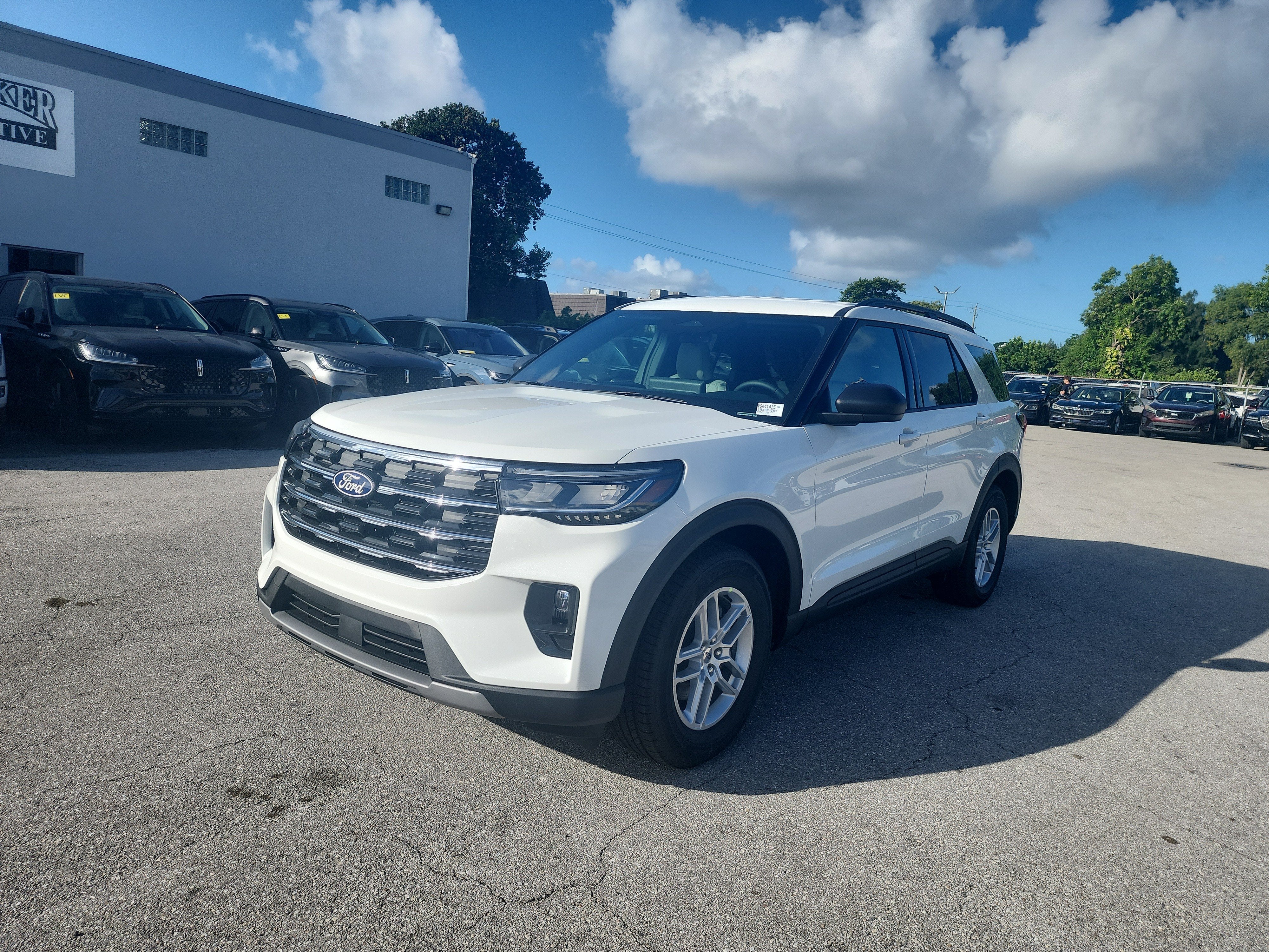 2027 Ford Explorer Active