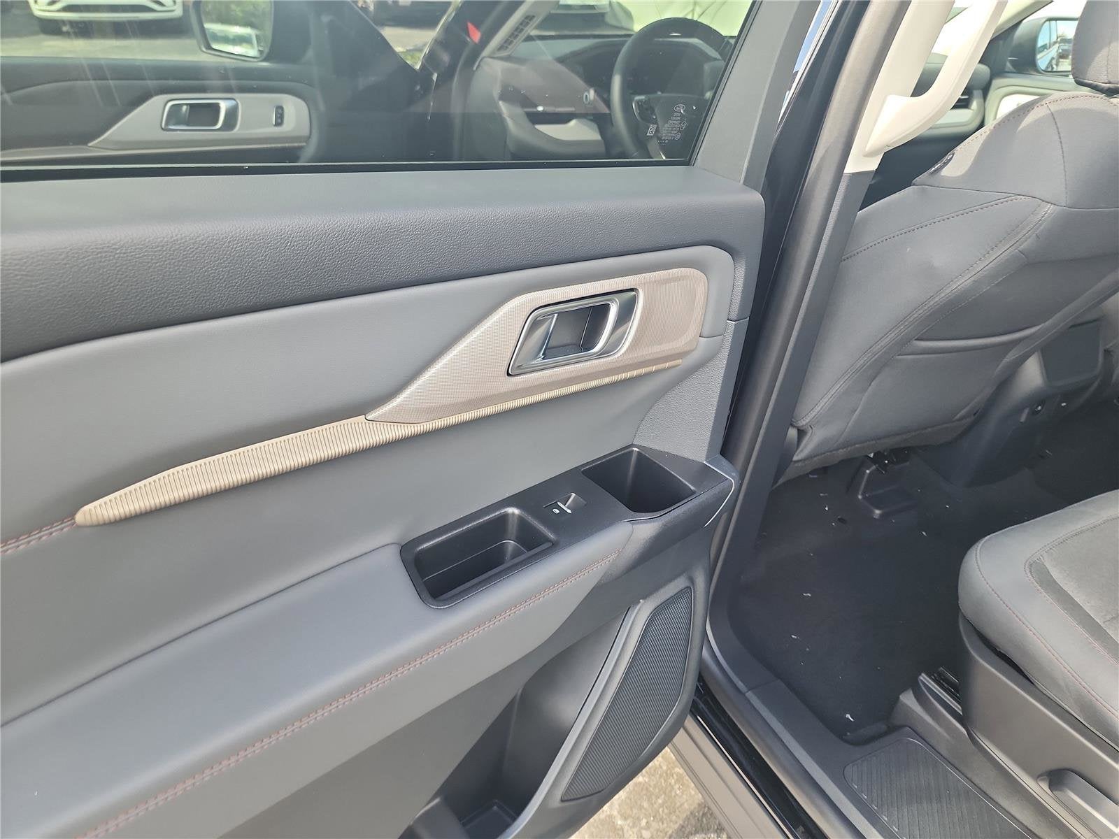 2026 Ford Explorer Active with 200A Pkg