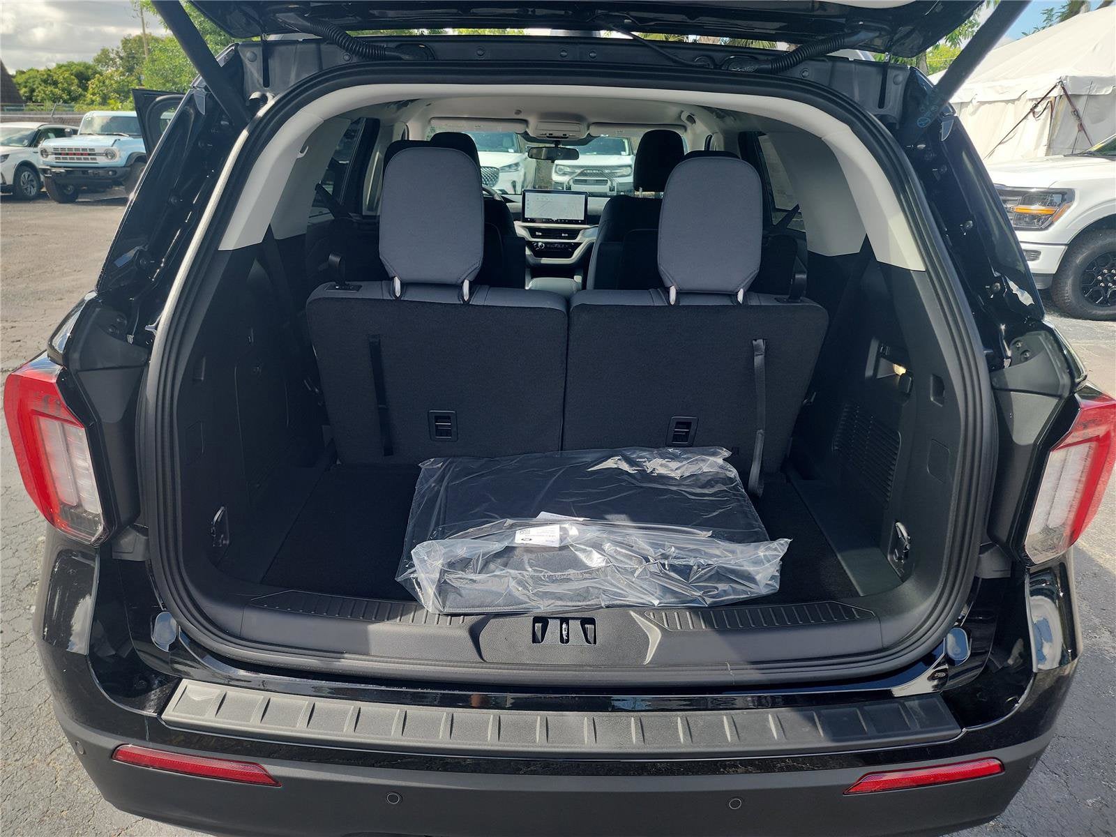 2026 Ford Explorer Active with 200A Pkg