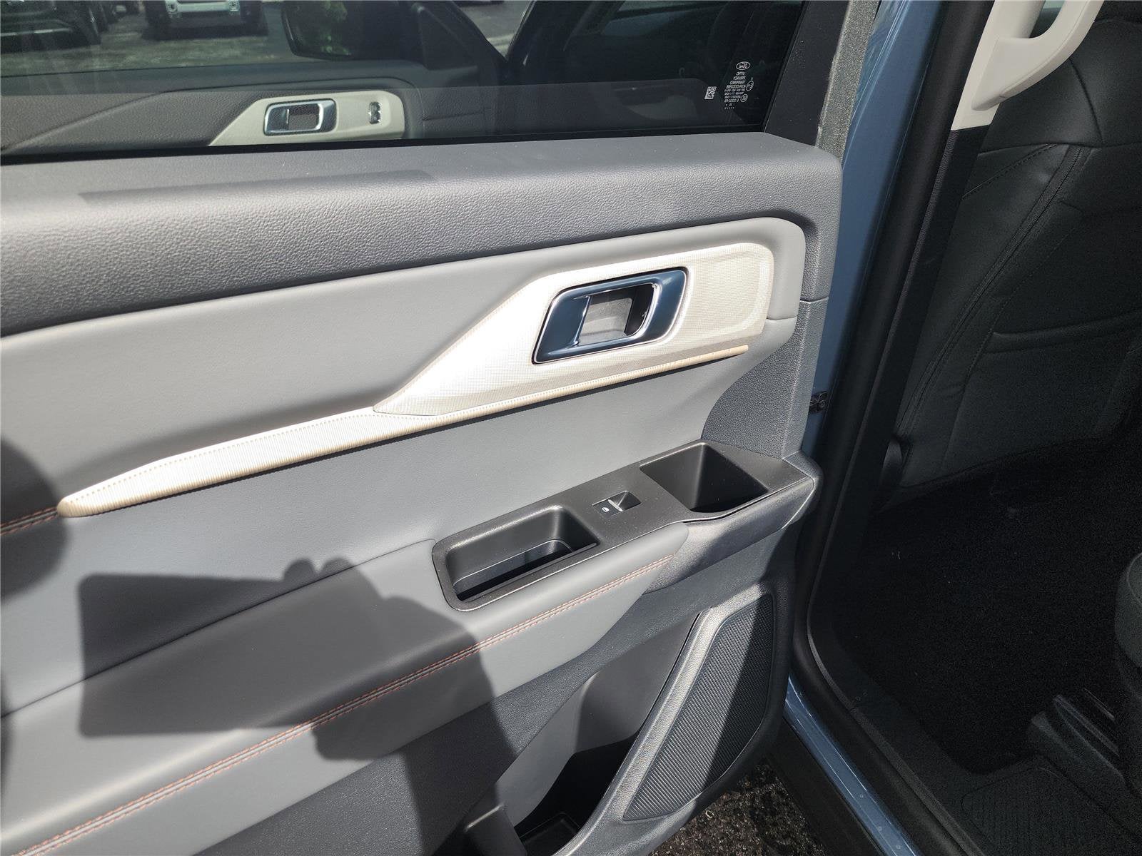 2026 Ford Explorer Active with 200A Pkg