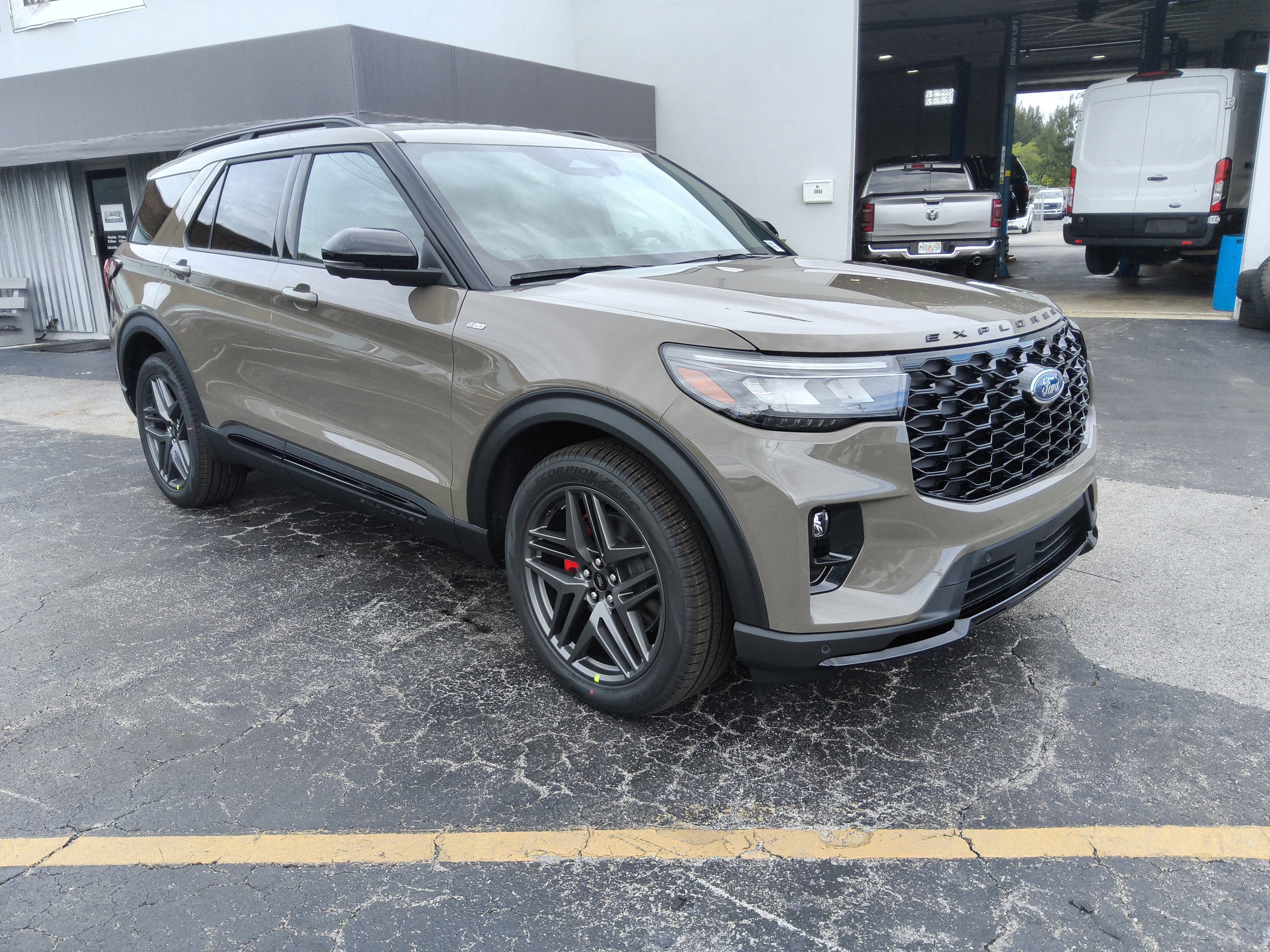 2026 Ford Explorer ST-Line