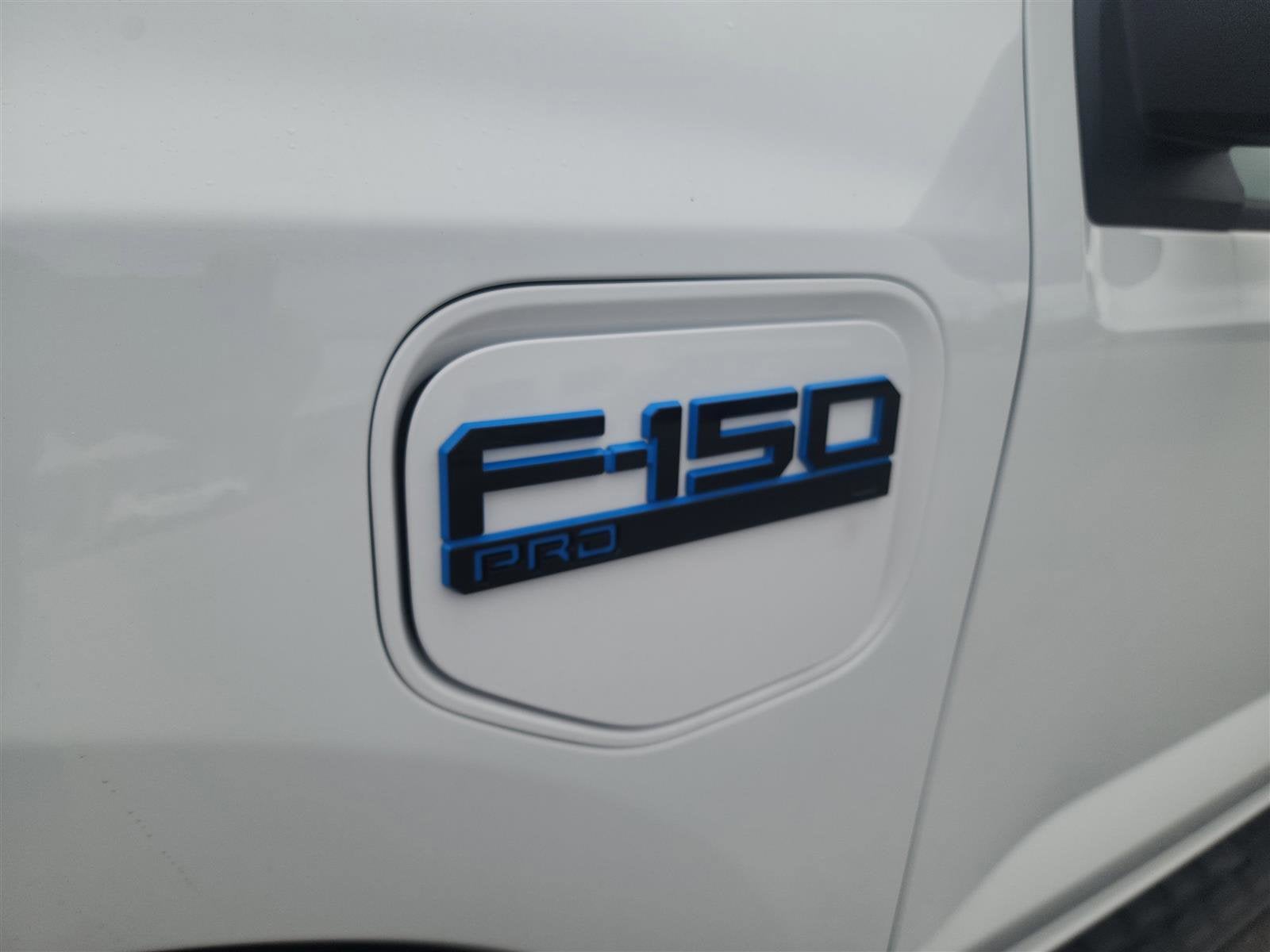 2025 Ford F-150 Lightning Pro