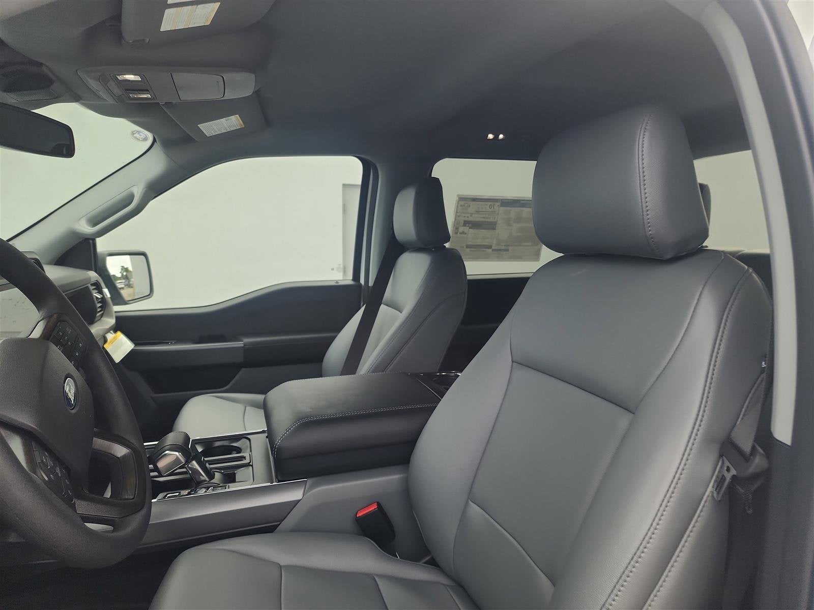 2025 Ford F-150 Lightning Pro