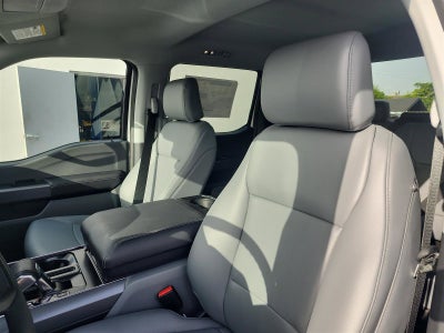 2025 Ford F-150 Lightning Pro