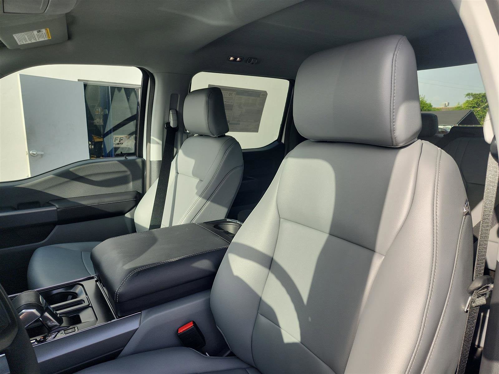 2025 Ford F-150 Lightning Pro