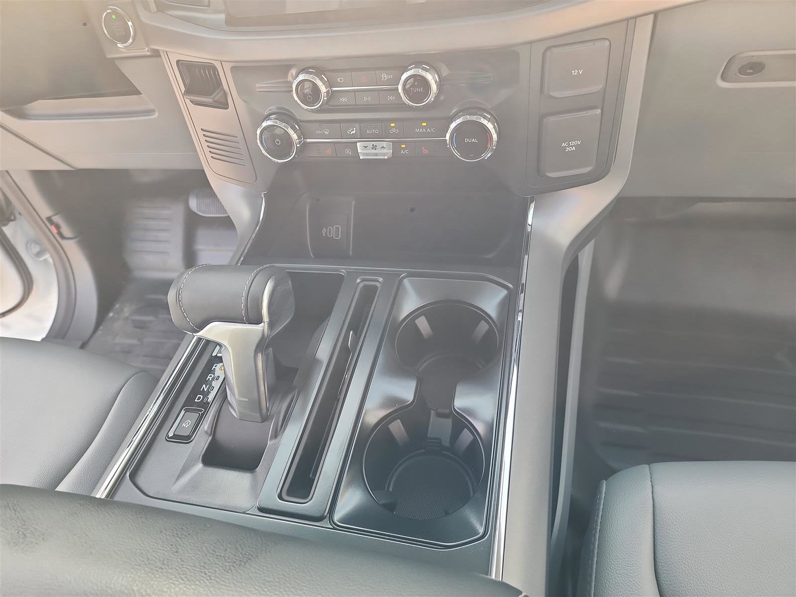 2025 Ford F-150 Lightning Pro