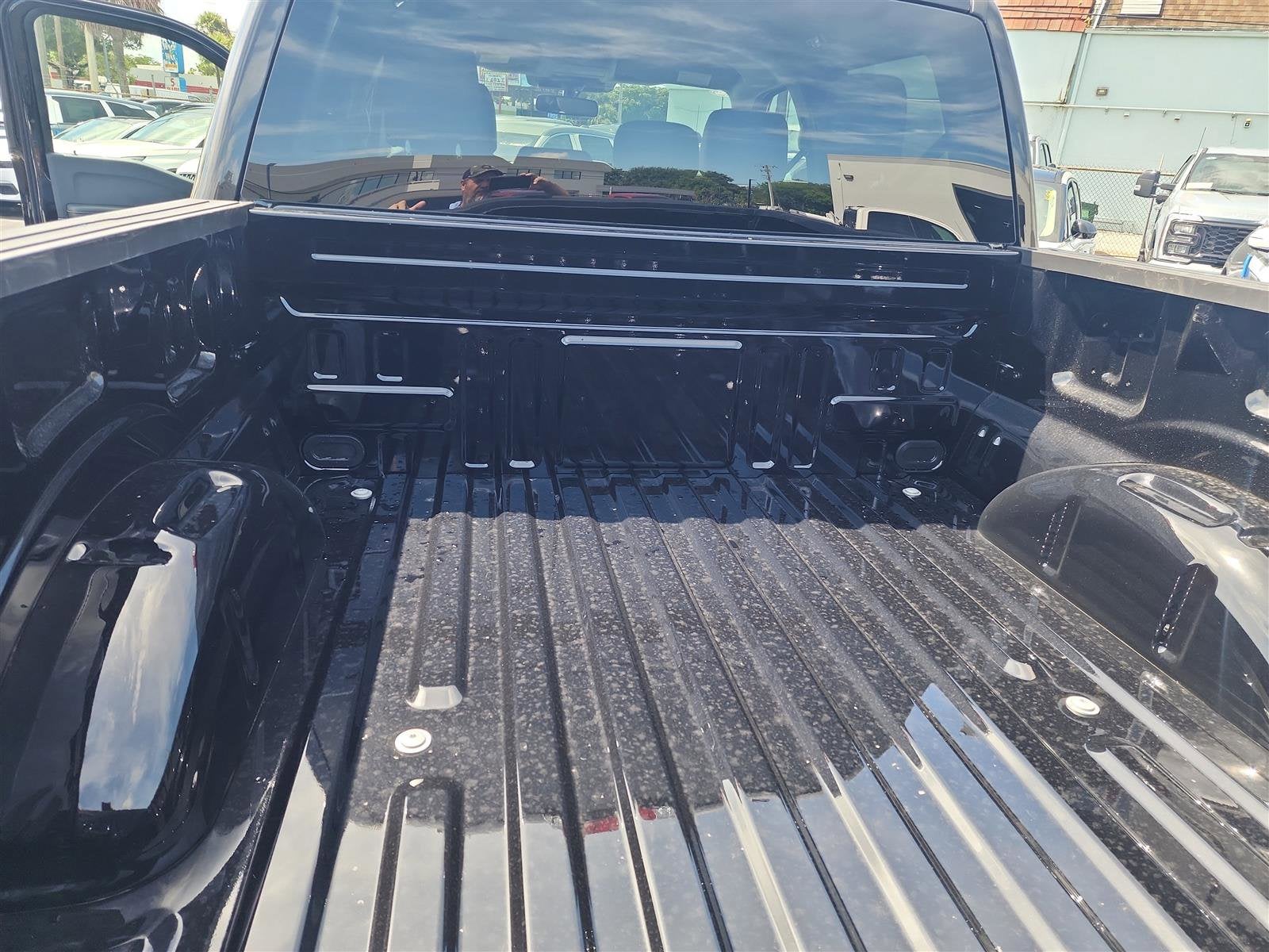 2025 Ford F-150 Lightning Pro