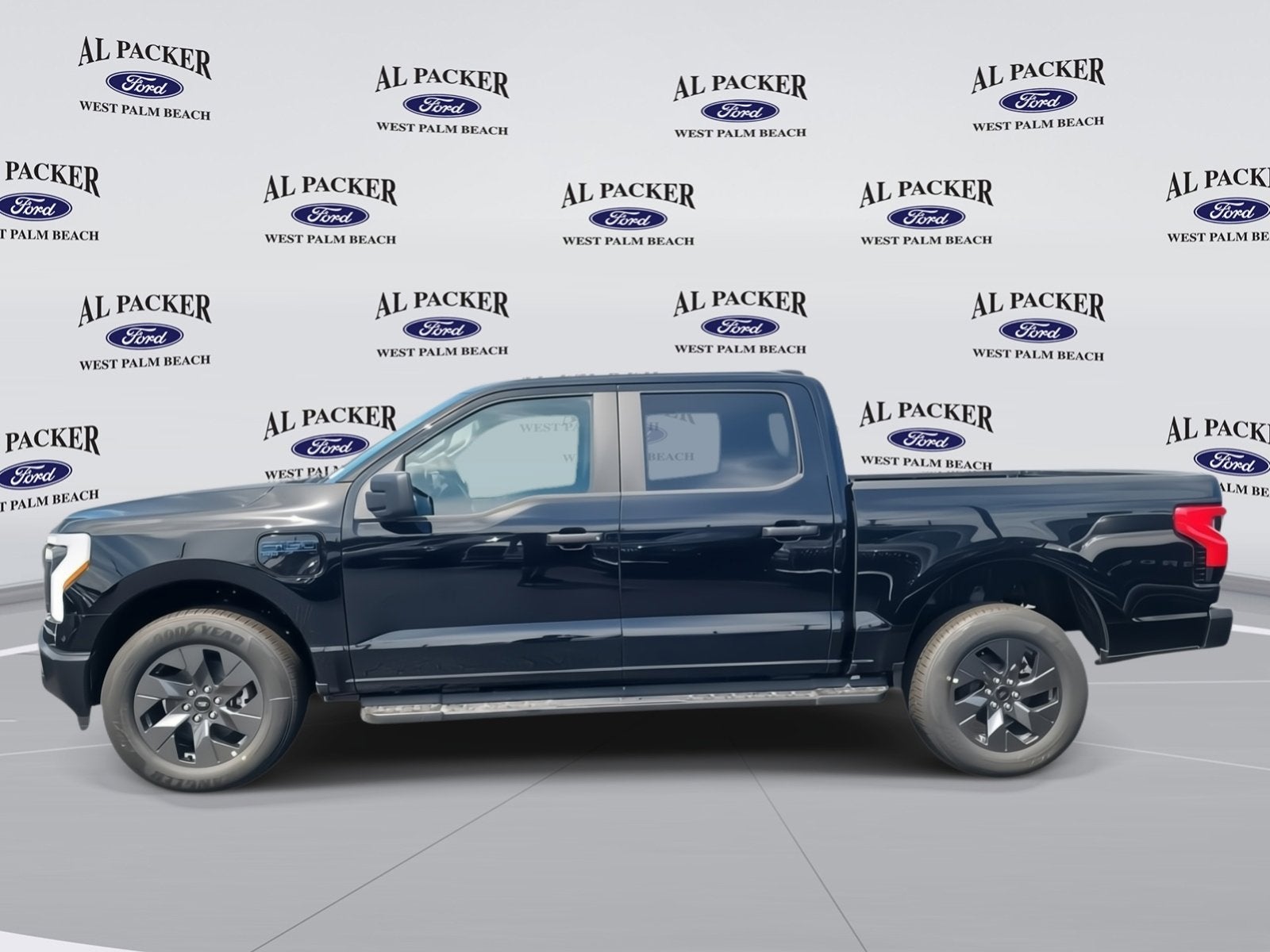 2025 Ford F-150 Lightning Pro