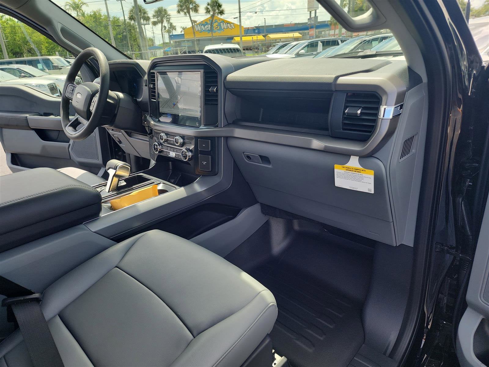 2025 Ford F-150 Lightning Pro