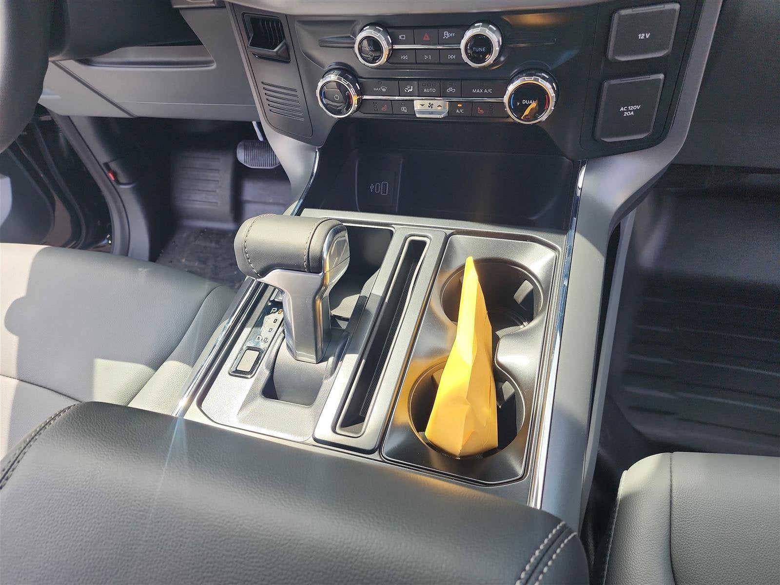 2025 Ford F-150 Lightning Pro