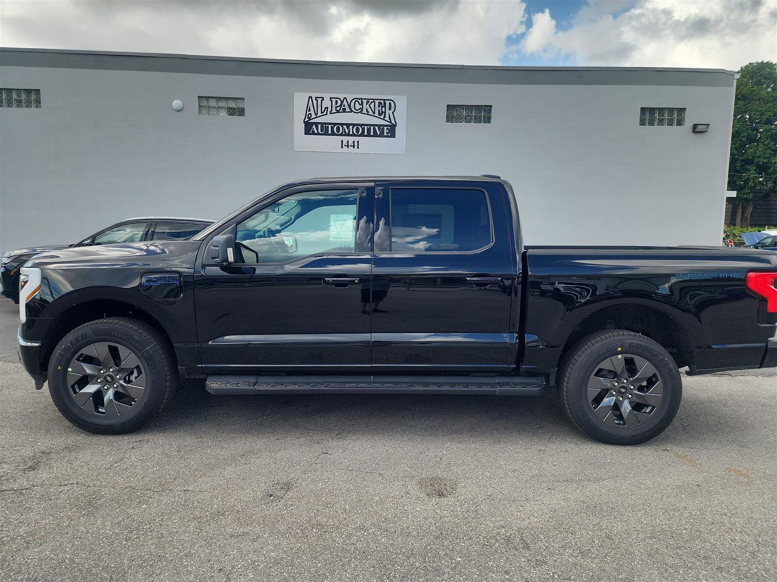 2025 Ford F-150 Lightning Flash