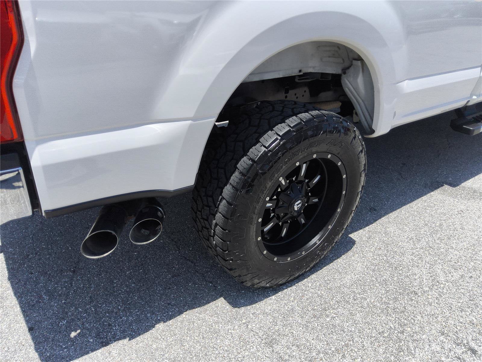 2017 Ford Super Duty F-250 SRW Lariat