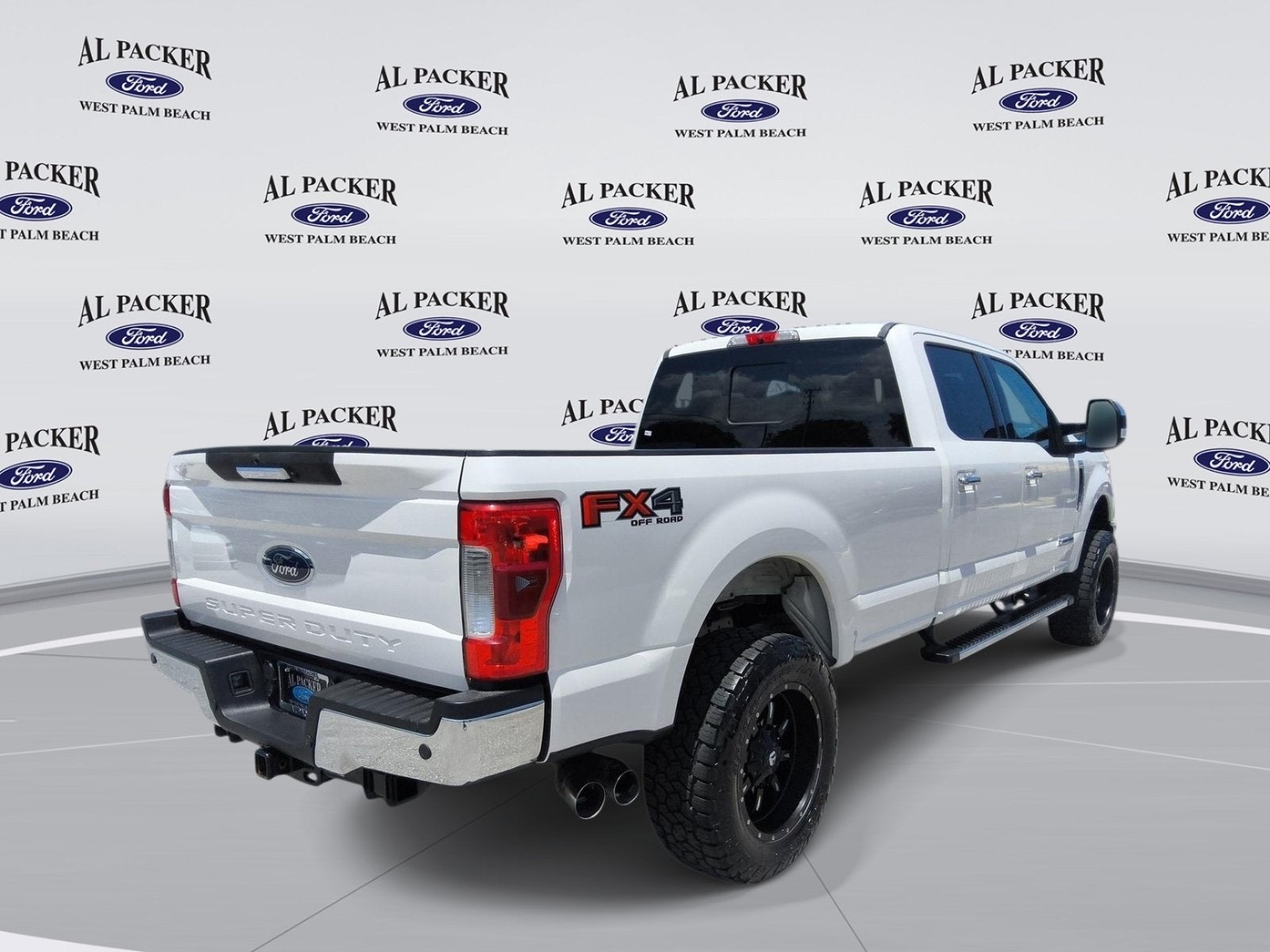 2017 Ford Super Duty F-250 SRW Lariat
