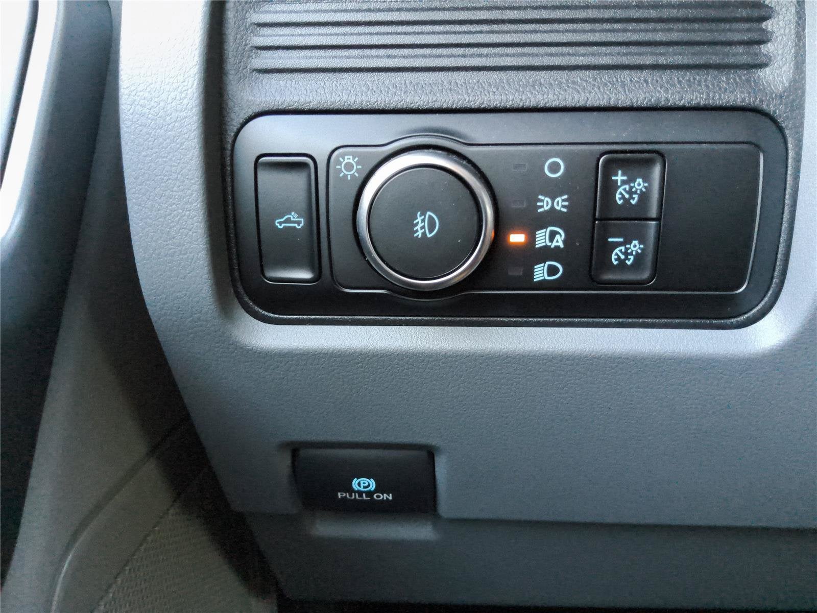 2027 Ford Super Duty F-250 SRW Base