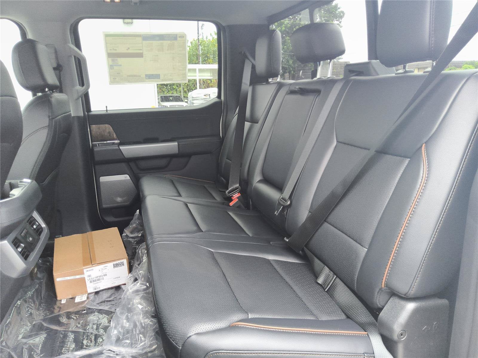 2027 Ford Super Duty F-250 SRW Lariat
