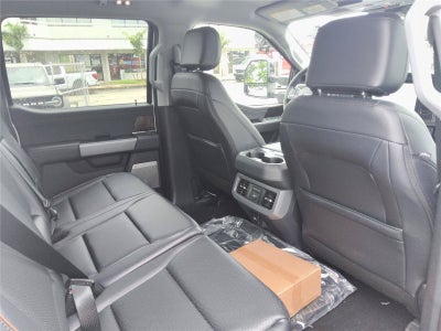 2027 Ford Super Duty F-250 SRW Lariat