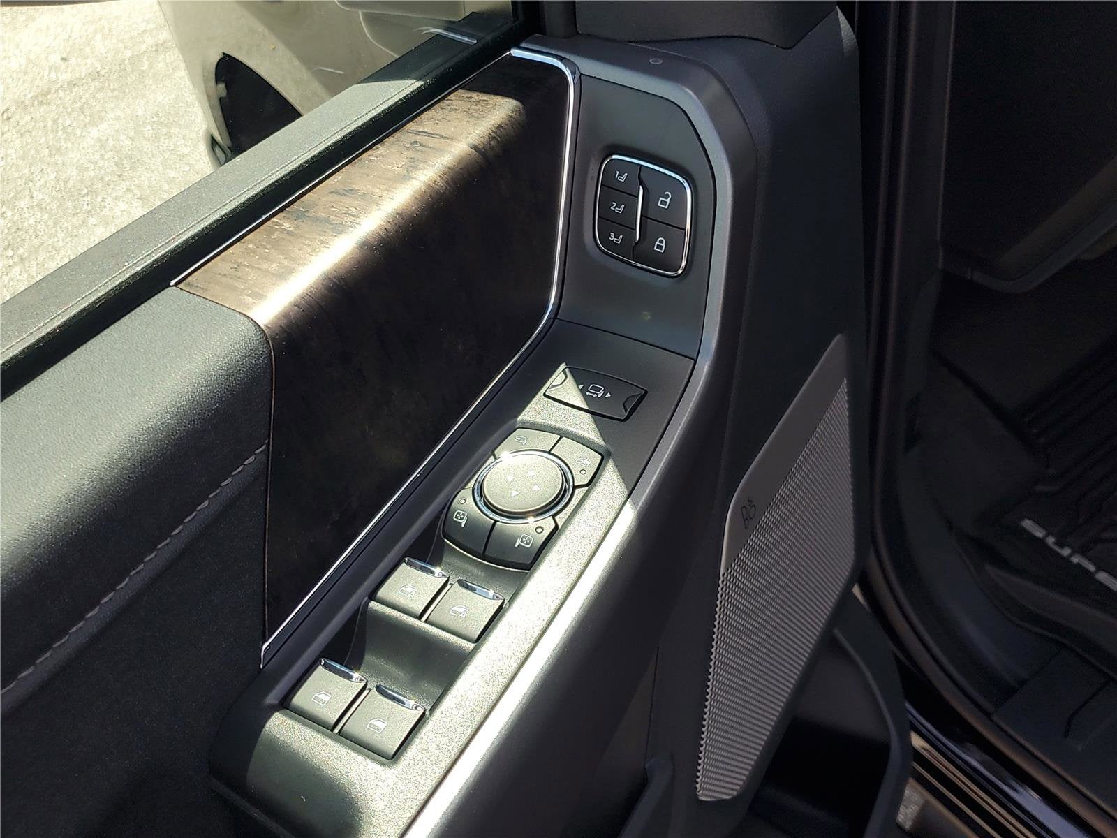 2025 Ford Super Duty F-250 SRW LARIAT