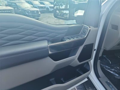 2026 Ford Super Duty F-250 SRW Platinum