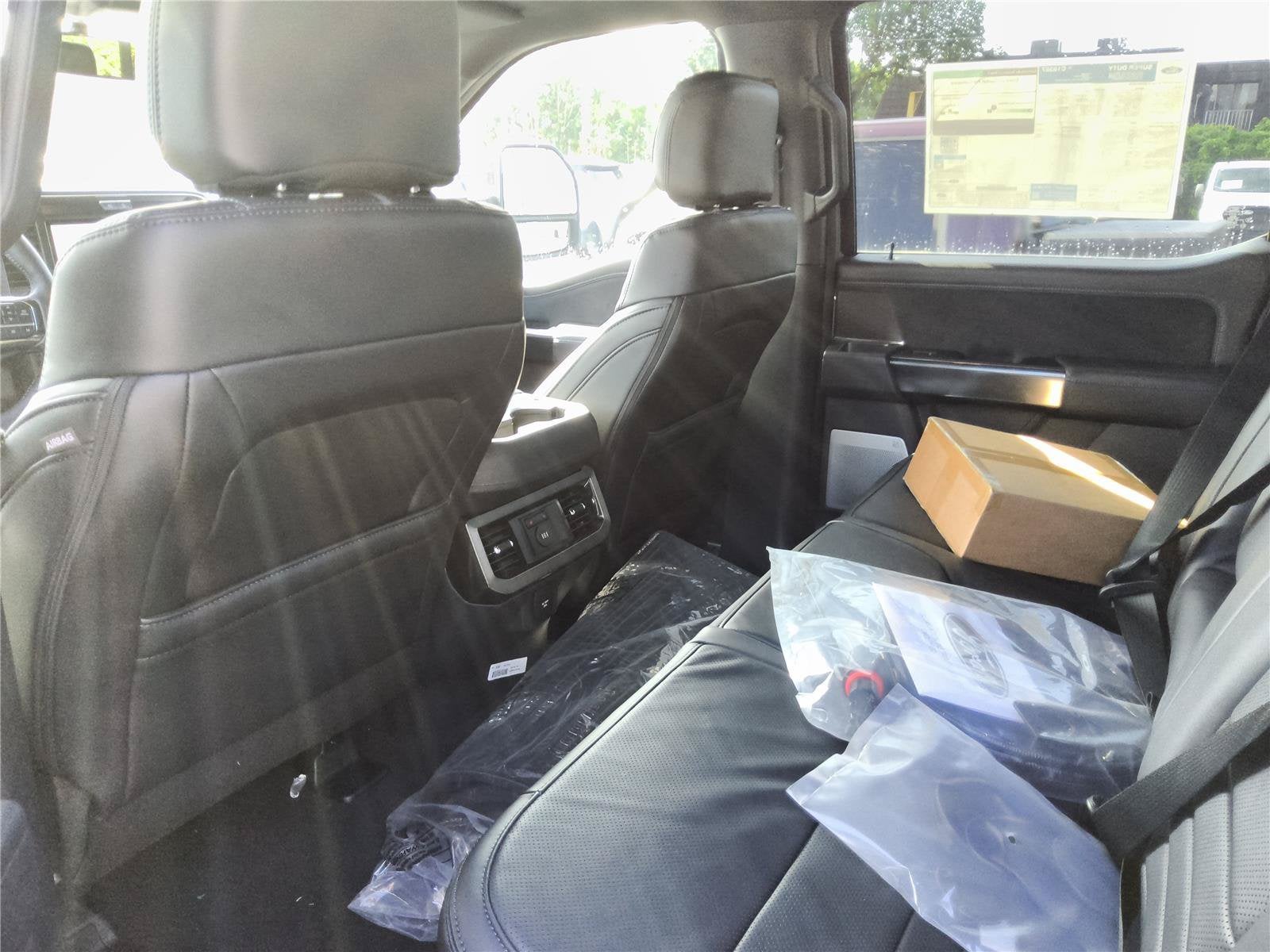 2027 Ford Super Duty F-250 SRW Platinum