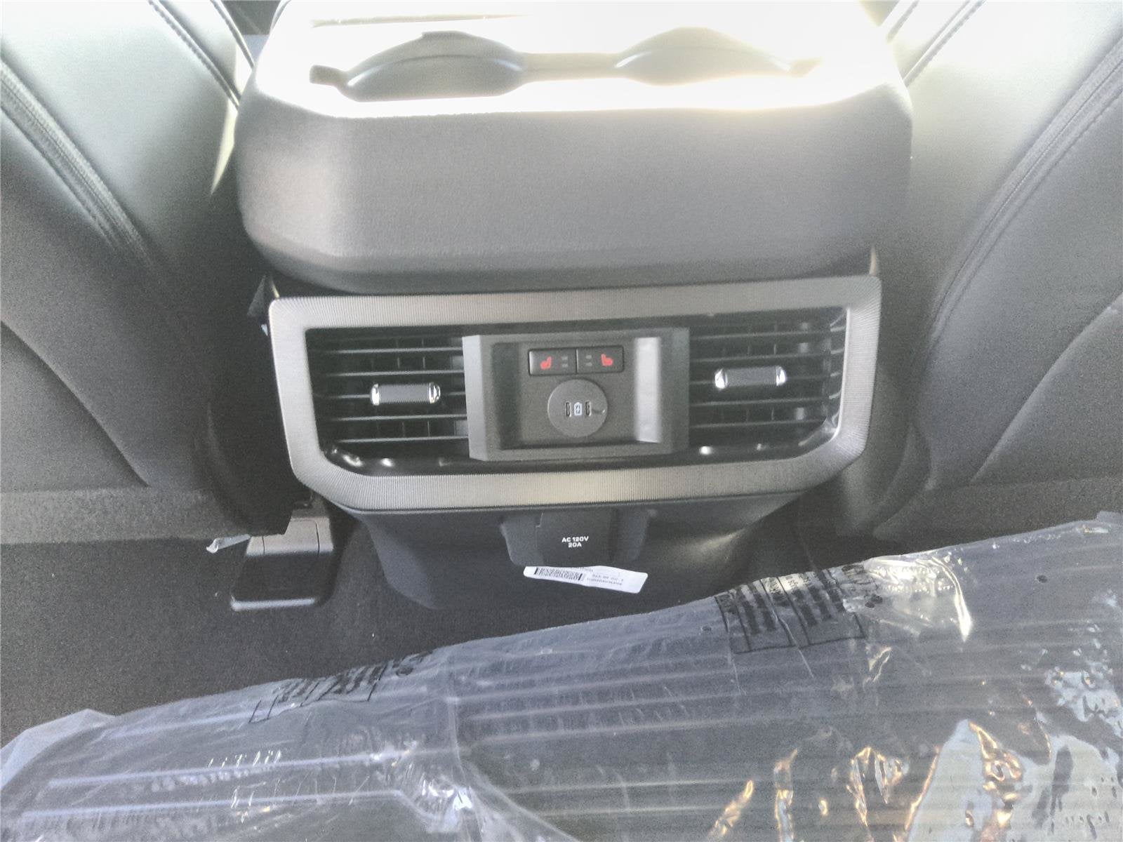 2027 Ford Super Duty F-250 SRW Platinum
