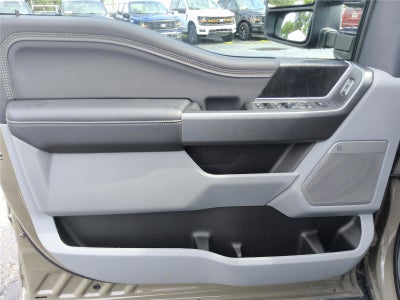 2027 Ford Super Duty F-250 SRW XLT