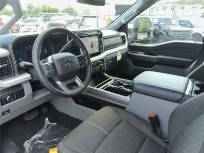 2027 Ford Super Duty F-250 SRW XLT