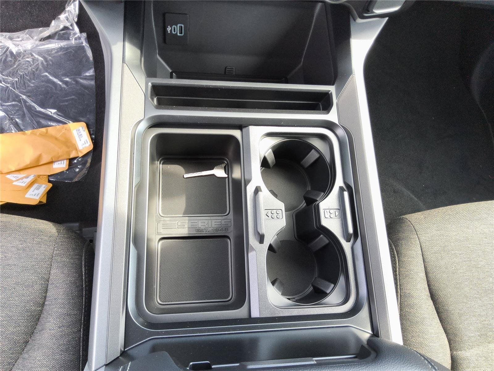 2027 Ford Super Duty F-250 SRW XLT