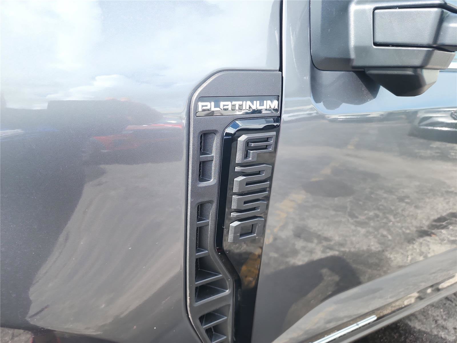 2027 Ford Super Duty F-250 SRW Platinum