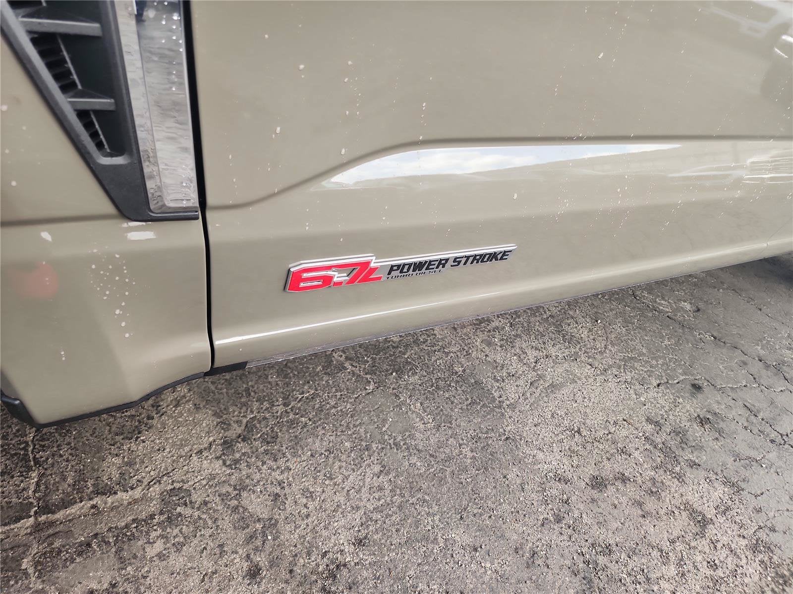 2026 Ford Super Duty F-250 SRW Lariat