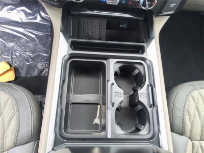 2027 Ford Super Duty F-250 SRW Platinum