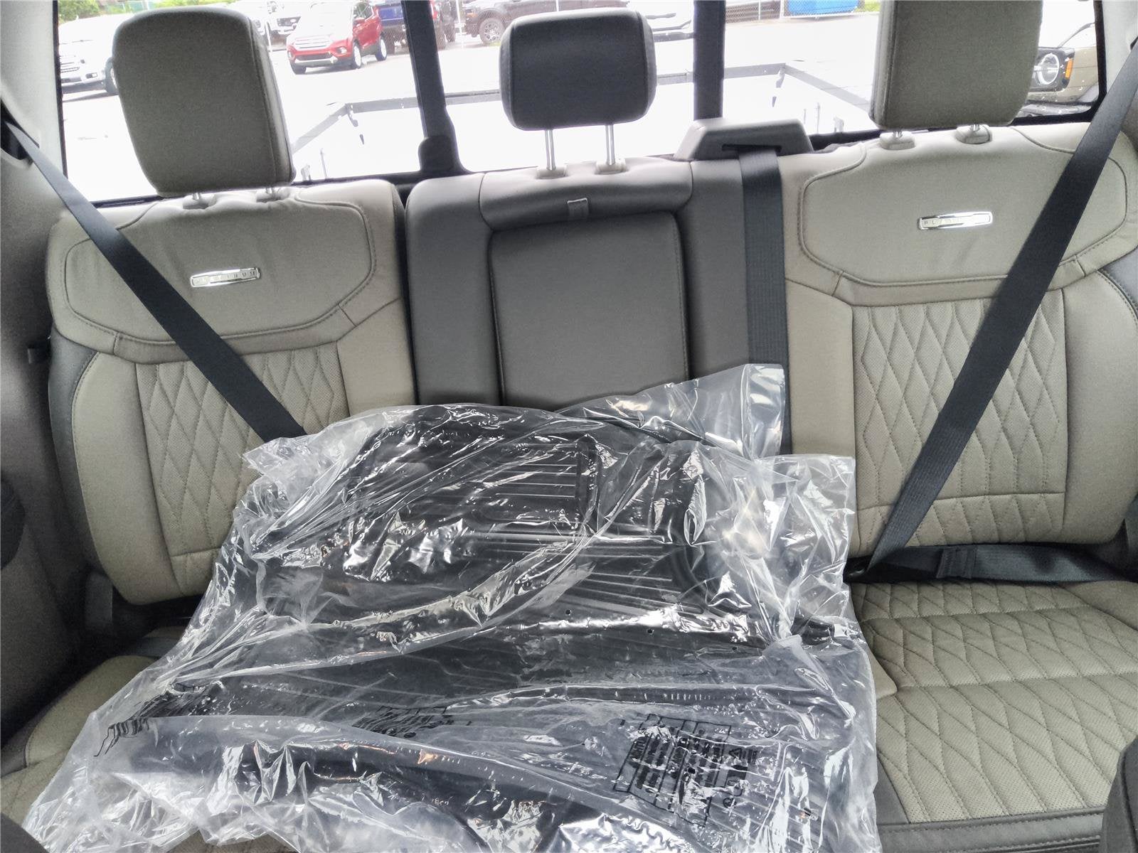 2027 Ford Super Duty F-250 SRW Platinum