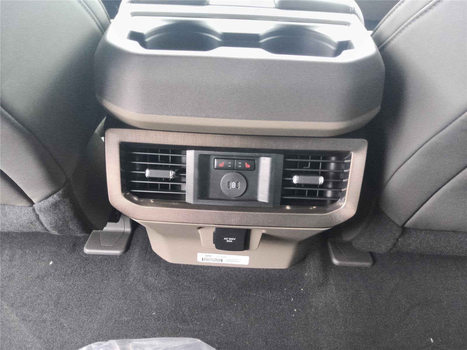 2027 Ford Super Duty F-250 SRW Platinum
