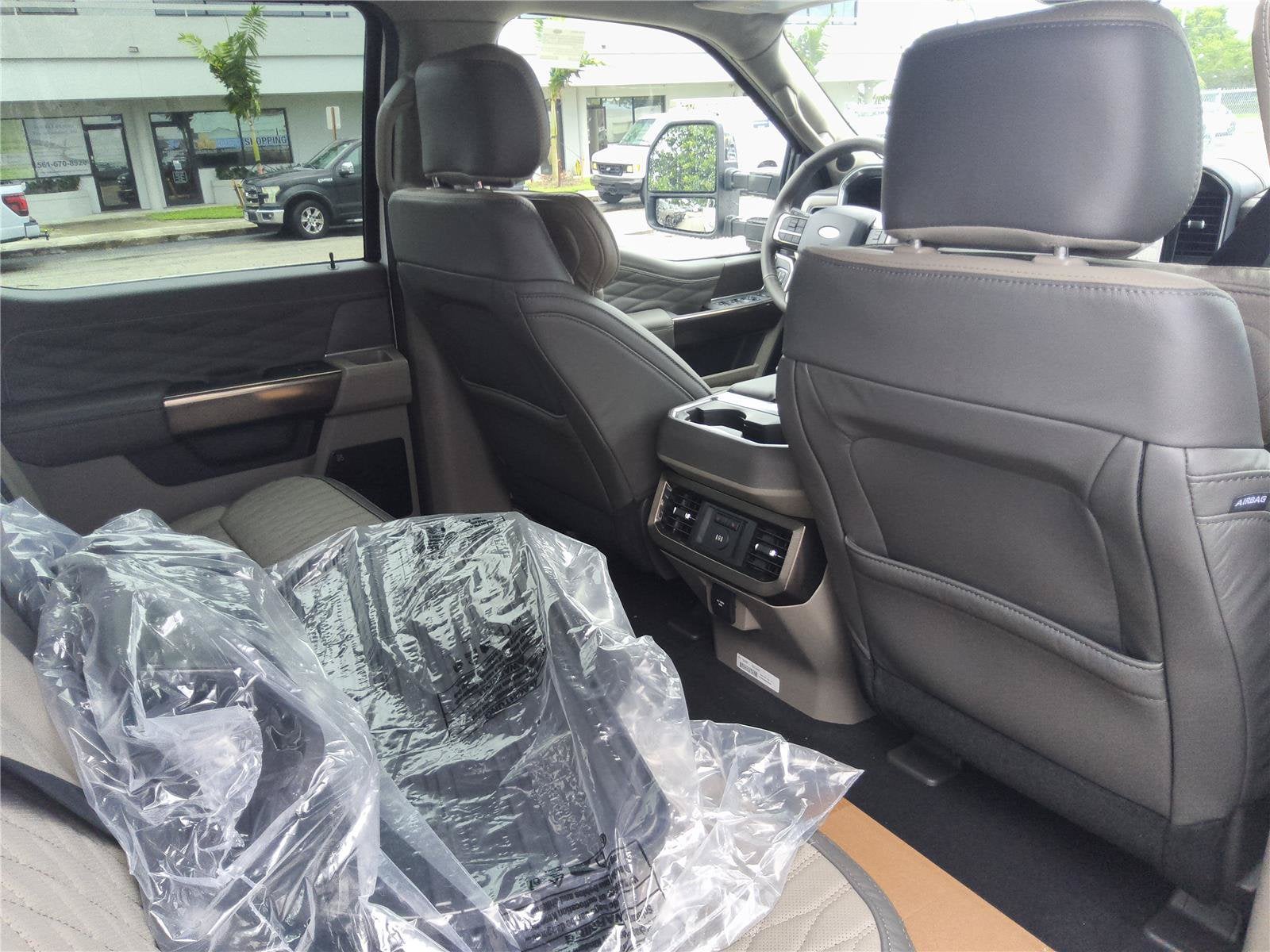 2027 Ford Super Duty F-250 SRW Platinum