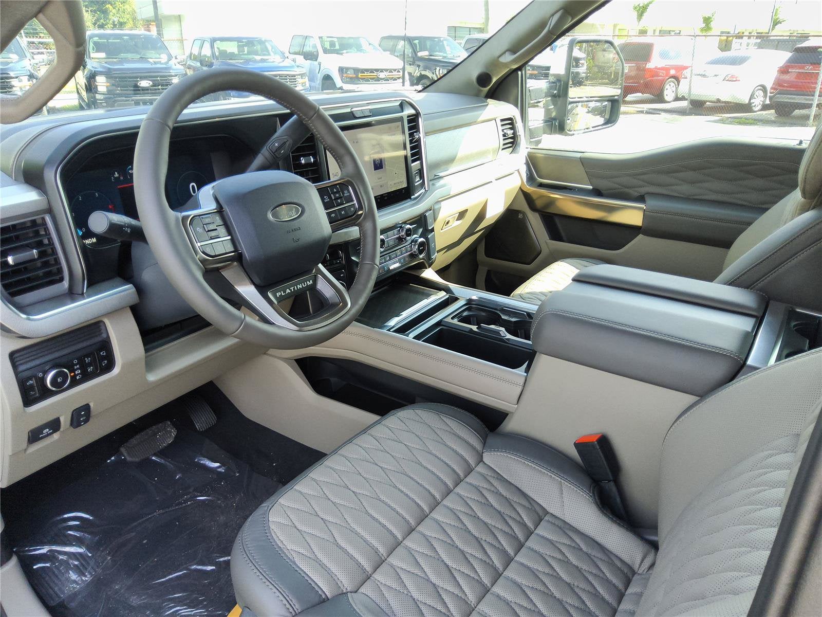 2027 Ford Super Duty F-250 SRW Platinum