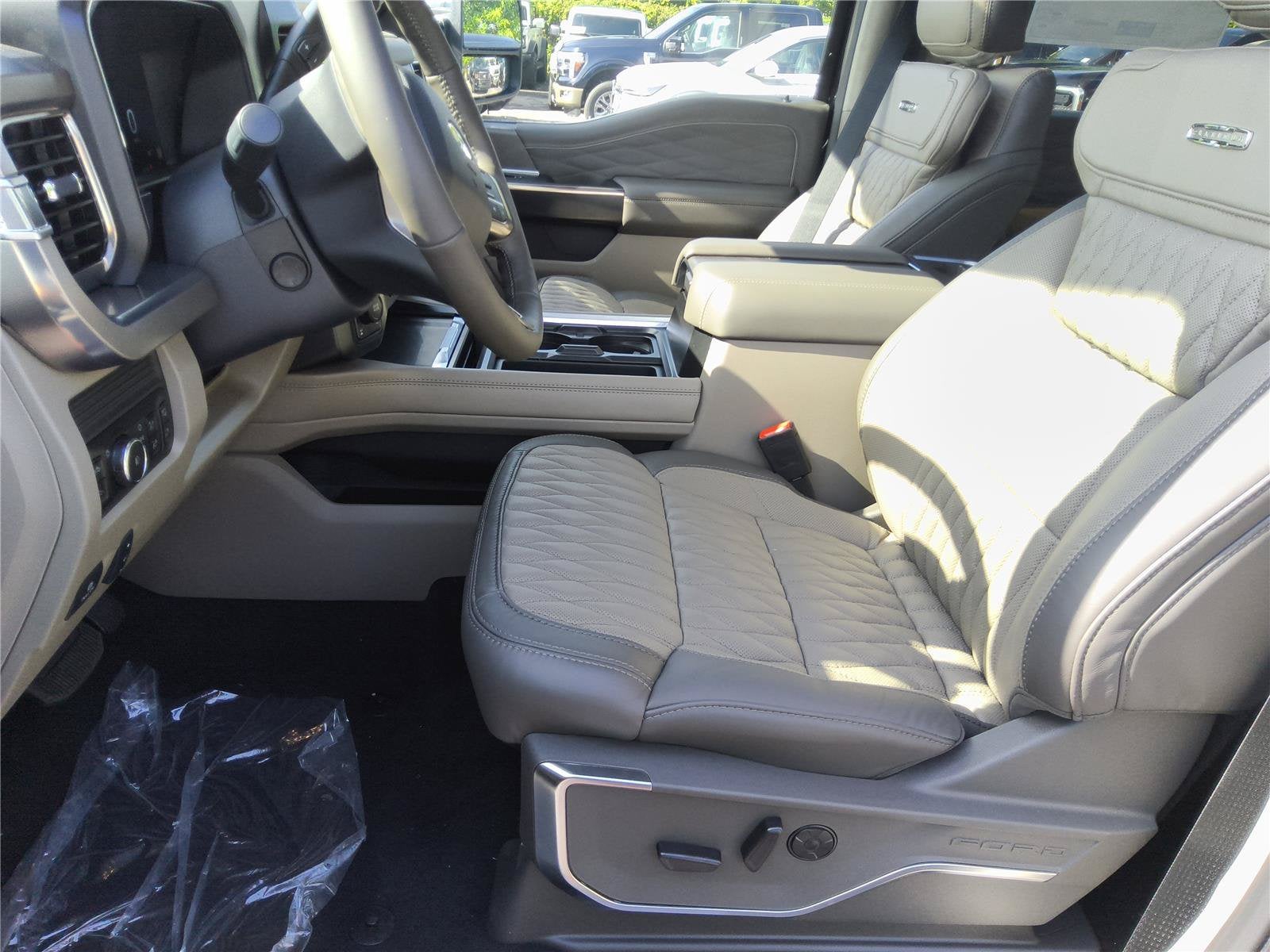 2026 Ford Super Duty F-250 SRW Platinum