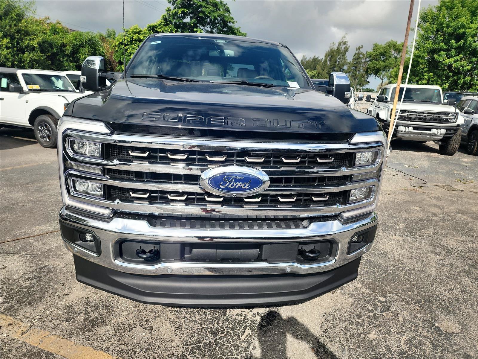 2026 Ford Super Duty F-250 SRW Lariat