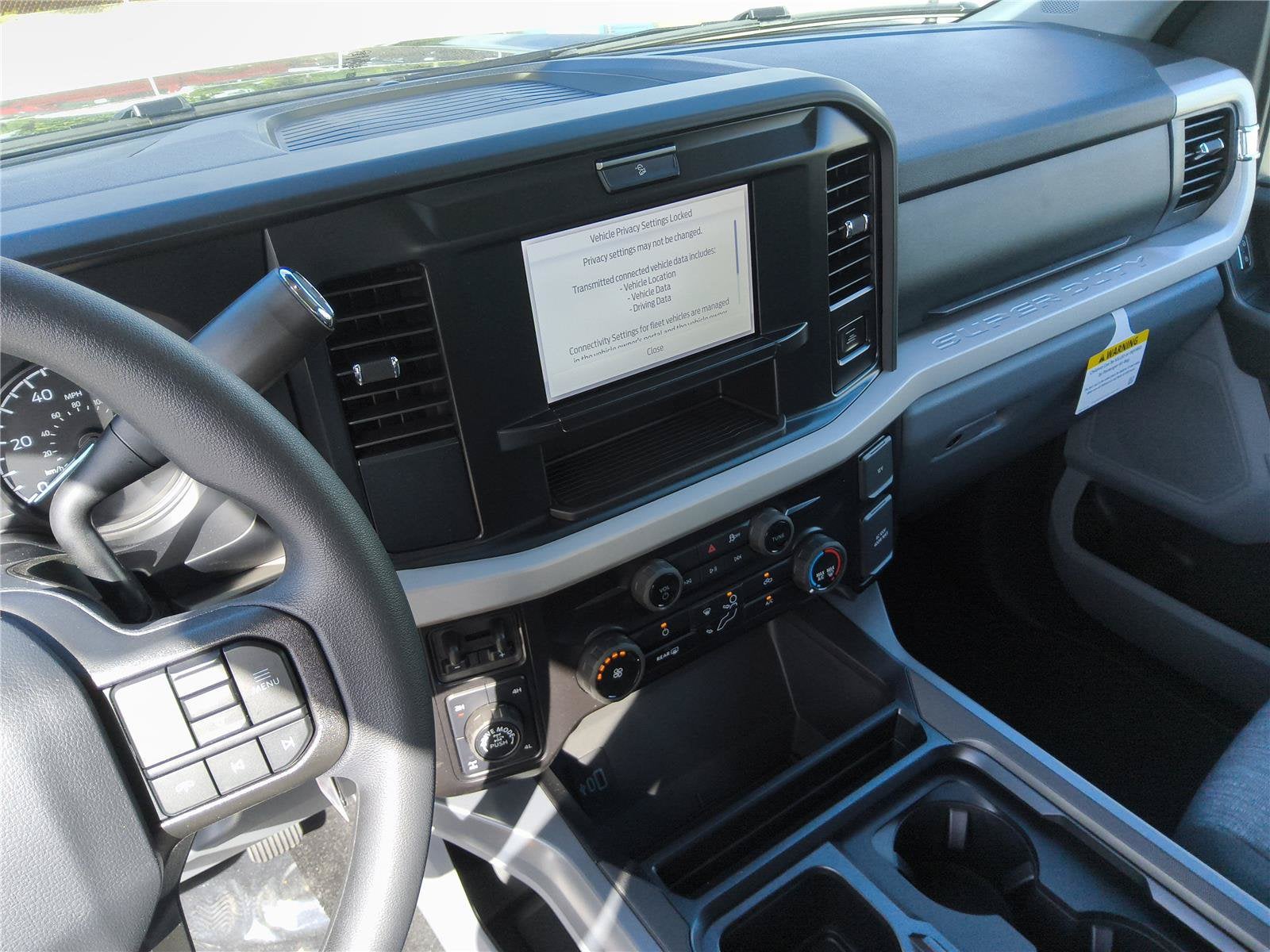 2027 Ford Super Duty F-250 SRW XLT