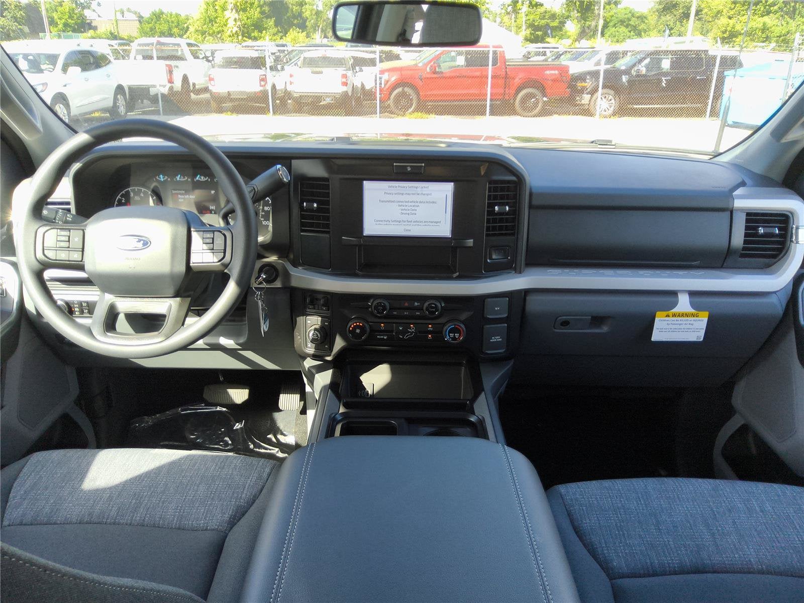 2027 Ford Super Duty F-250 SRW XLT