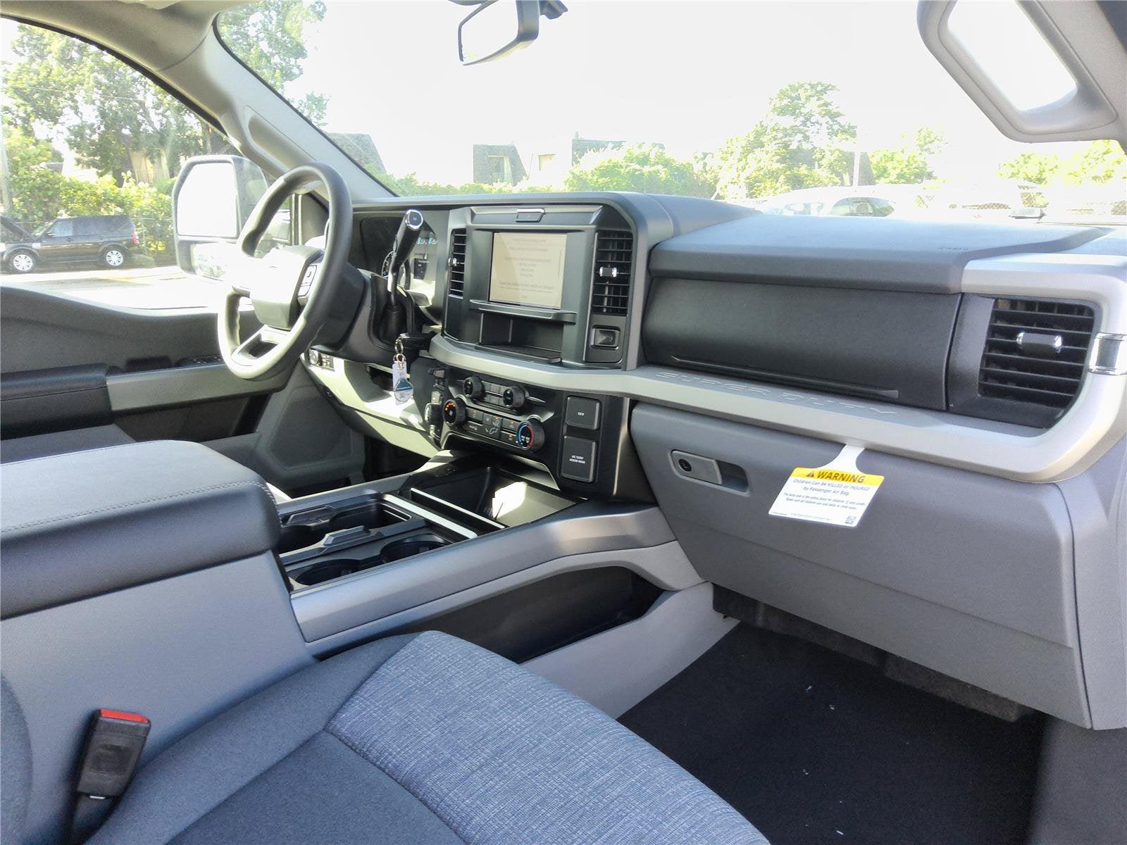 2027 Ford Super Duty F-250 SRW XLT