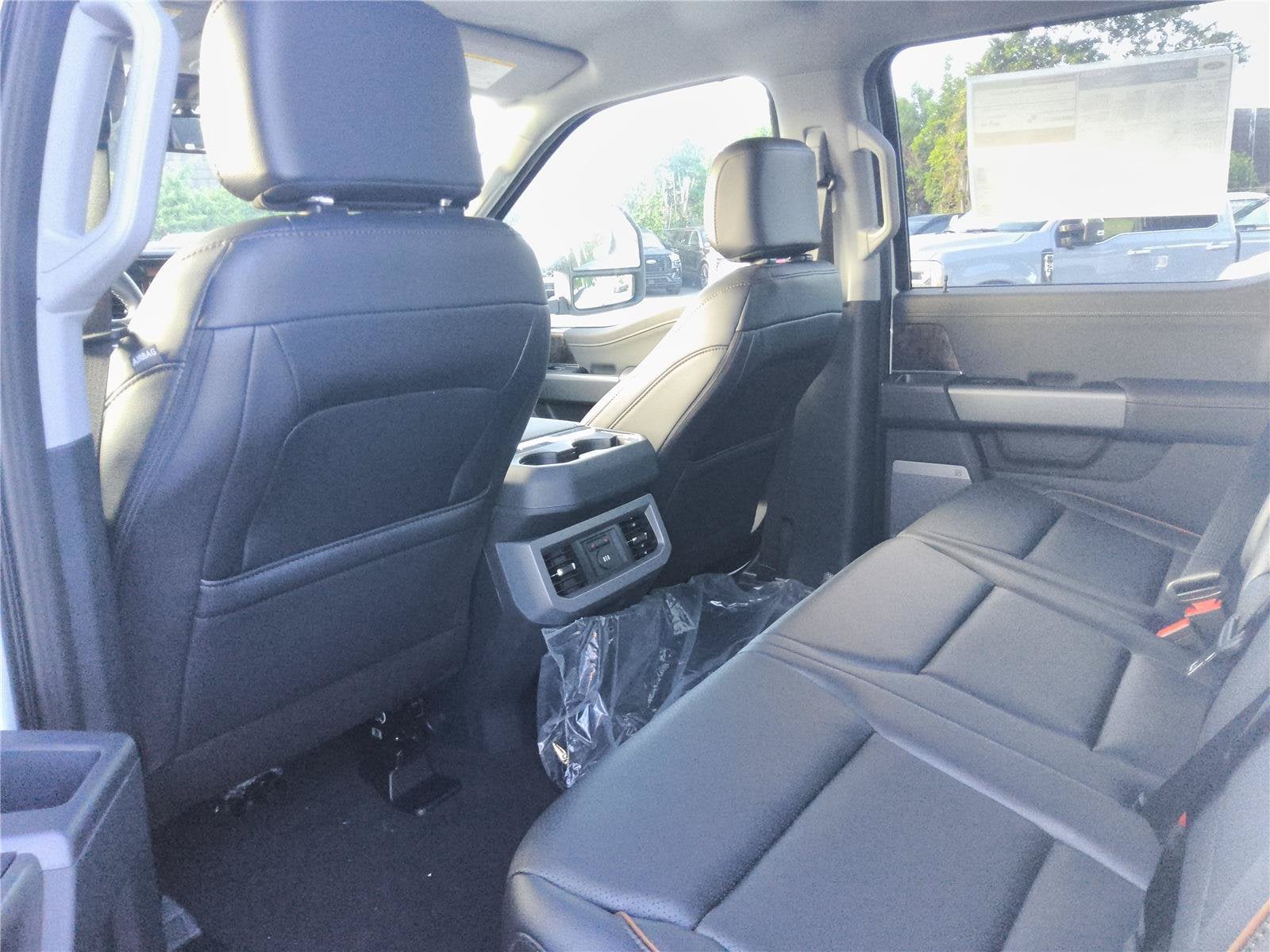 2027 Ford Super Duty F-250 SRW Lariat