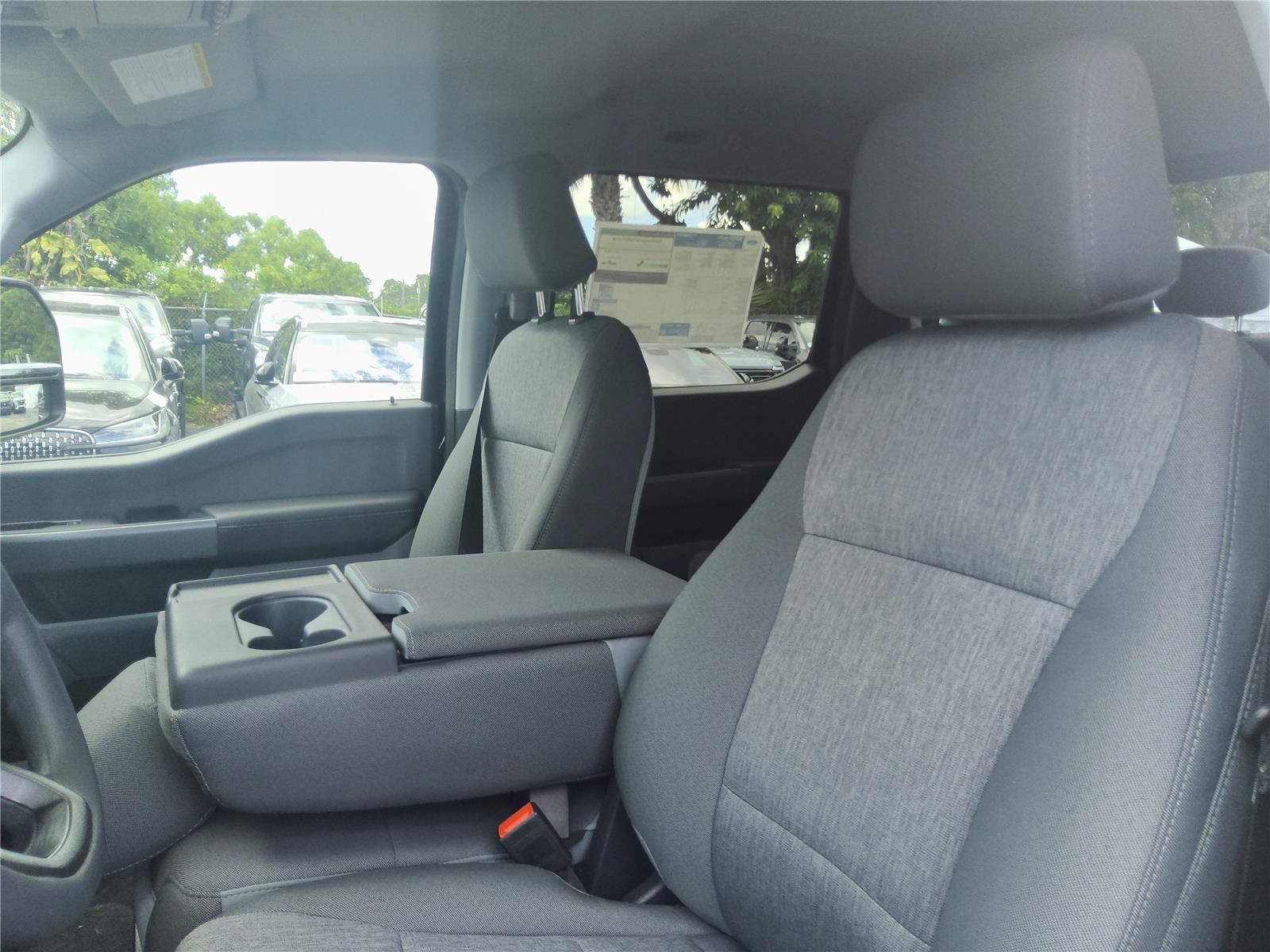 2027 Ford Super Duty F-250 SRW XL